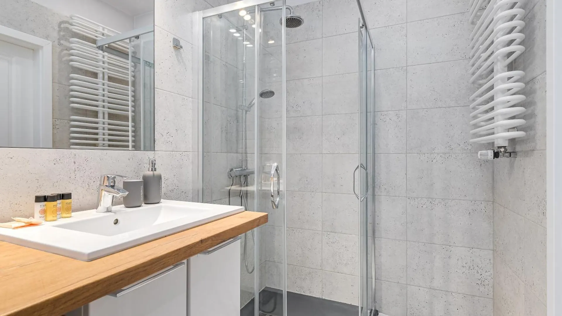 Sarmacka 4B By Nyx Apart Warsaw Apartment